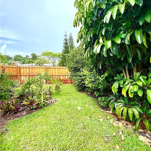 4215 NE Carrol Ct — Photo 32