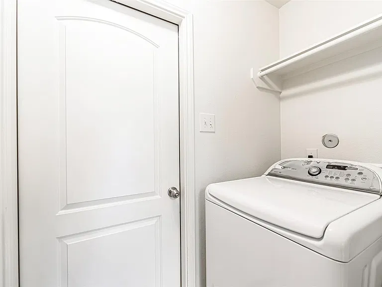 11207 Hall Pines Ct — Photo 17