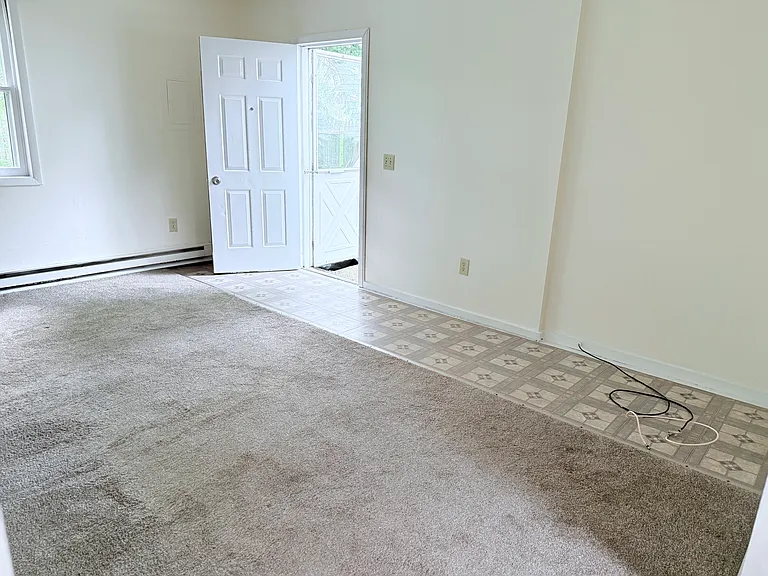 22 Maple Ln #3 — Photo 2