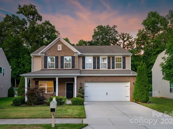 2921 Southern Trace Dr, Waxhaw, NC 28173