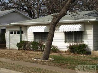 5529 Eisenhower Dr, Fort Worth, TX 76112