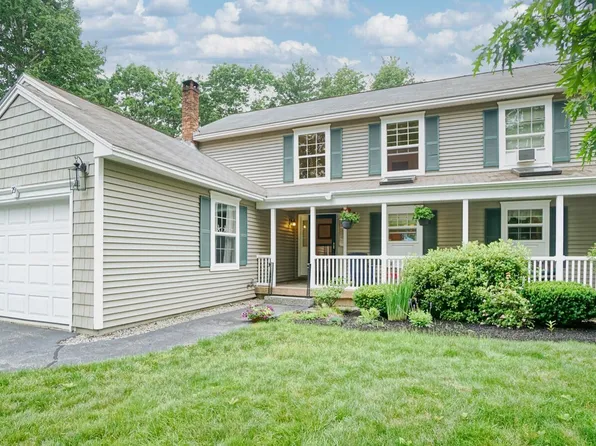 29 Dunnhill Drive #35, Kennebunk, ME 04043