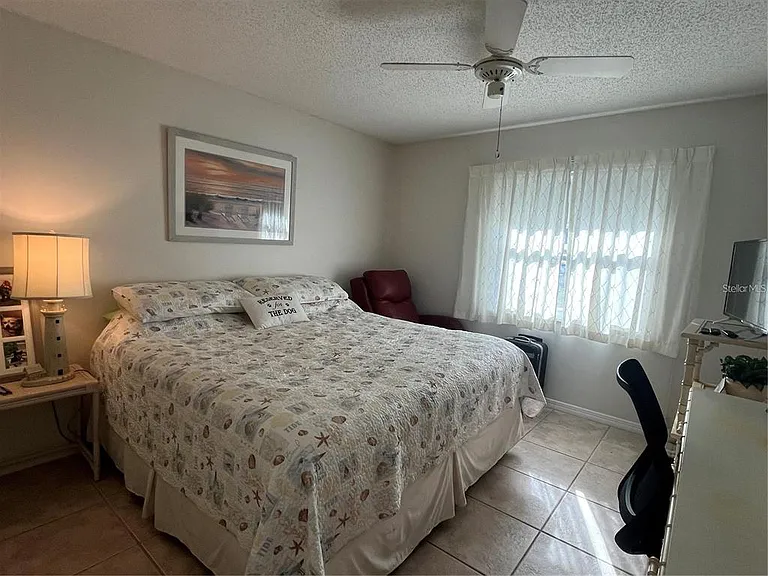 1907 Canterbury Ln #10 — Photo 22