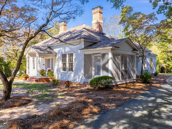 4284 Marietta St, Powder Springs, GA 30127