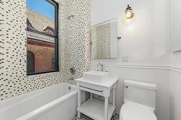 Rented by EXR | media 34