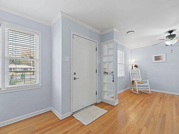 3rd image of 1694 S White Station Rd