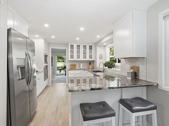 3rd image of 1151 Spyglass Dr