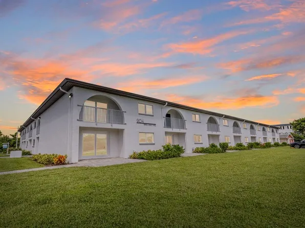 The Wave Beachfront Apartments