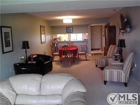 2nd image of 901 Seafarer Cir APT 401