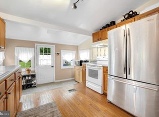 2740 Schuylkill Rd, Spring City, PA 19475