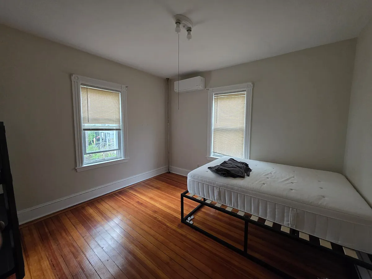 Building Photo - 37 Colberg Ave #1