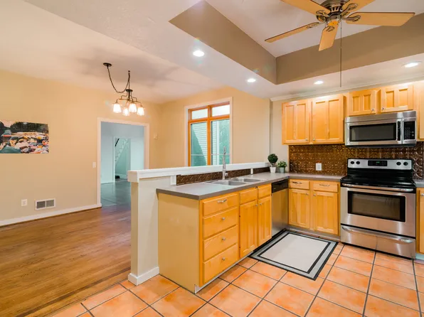 427 Thomas St SE Unit 1, Grand Rapids, MI 49503
