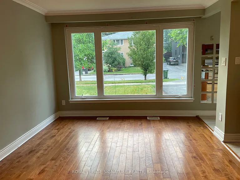65 Holcolm Rd #UPPER — Photo 22