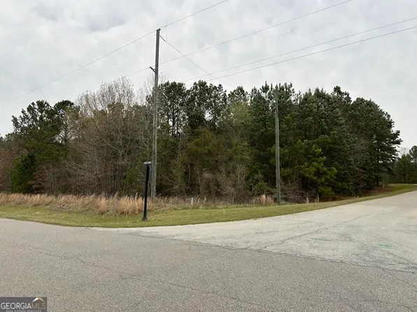 1030 Chennault Dr, Tignall, GA 30668