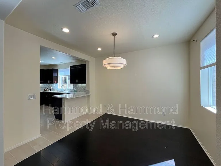 3806 Cayman Ct — Photo 4