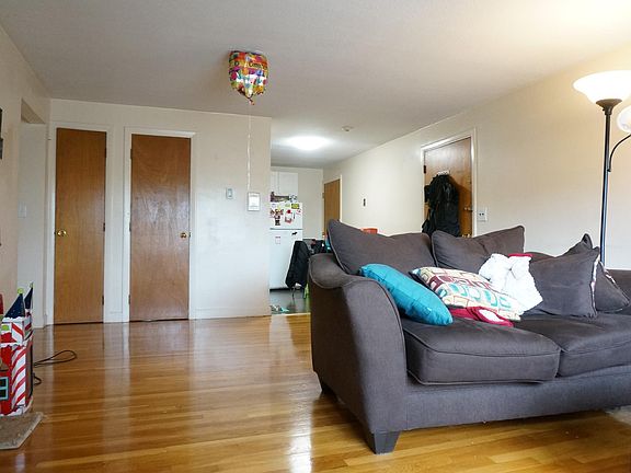 4th image of 36 Dighton St #21