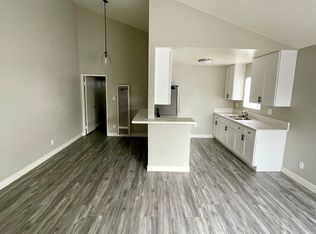 1872 Pine Ave APT 4, Long Beach, CA 90806