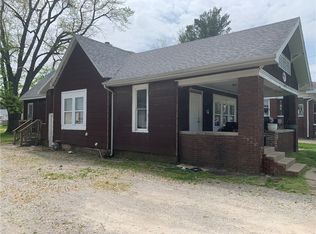 1409 7th St, Charleston, IL 61920