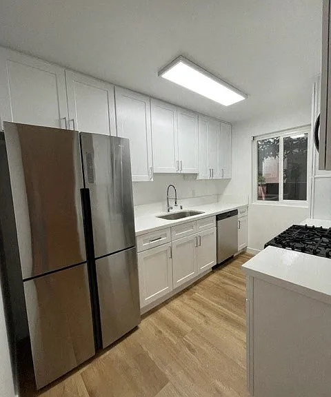 Santa Monica Edgewater — Photo 1