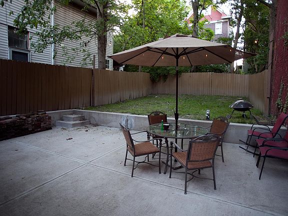 3rd image of 210 Klotter Ave