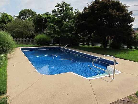 2nd image of 617 Township Road 1233