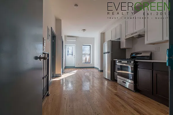 Rented by Nicole James, LREB | media 38