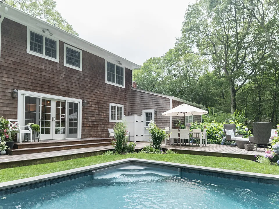 415 Seven Ponds Towd Rd