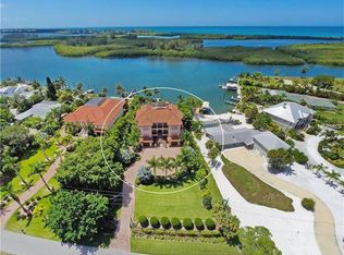 235 Green Dolphin Dr, Cape Haze, FL 33946