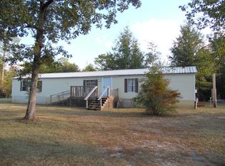 156 Paradise Island Dr, Defuniak Springs, FL 32433