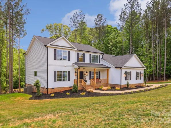 545 Morrison Farm Rd, Troutman, NC 28166