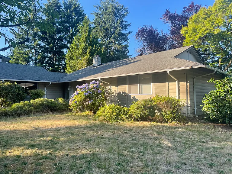 2104 164th Ave NE — Photo 3