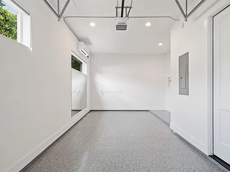 5601 Jackie Robinson St #1 — Photo 31