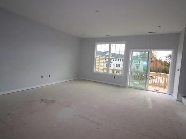 2008 Lambert Rd, Cary, NC 27519