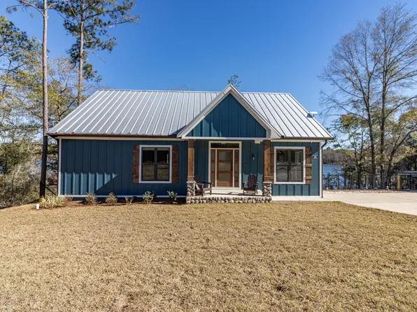 182 Blue Pond Cir, Ponce De Leon, FL 32455