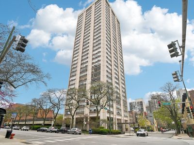 70 W Burton Pl APT 2505F, Chicago, IL, 60610