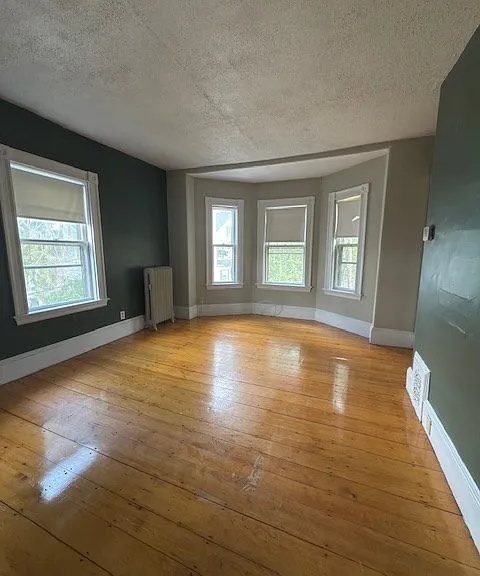 137 Lynde St #2 — Photo 9