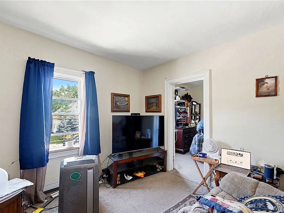 1st image of 85 Kirby Ave APT 2