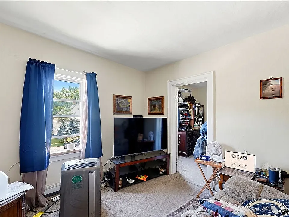 85 Kirby Ave #2