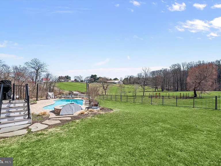13519 Allnutt Ln — Photo 87