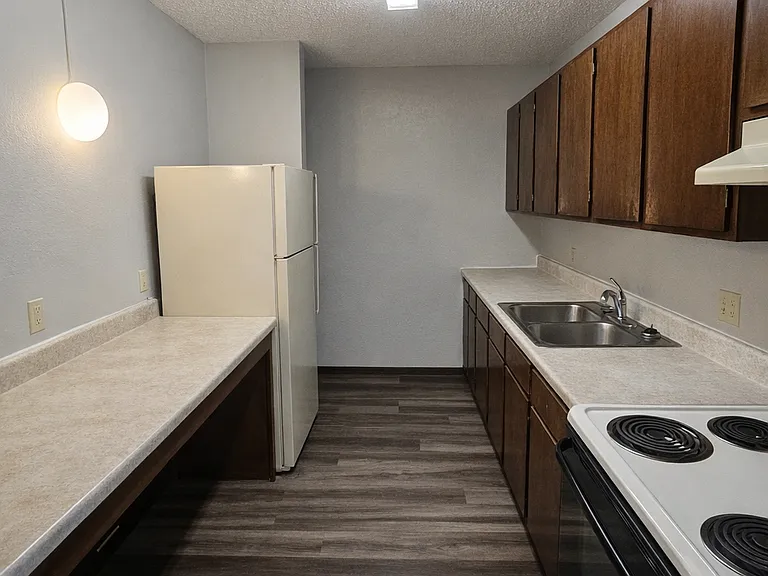 812 Hills Ave #N202 — Photo 3