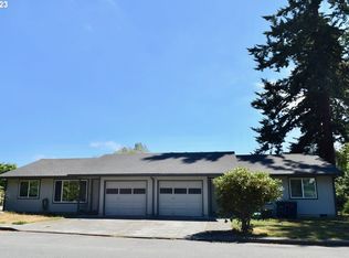 625 Hassett St, Brookings, OR 97415