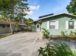 815 Silver Beach Rd, Lake Park, FL 33403