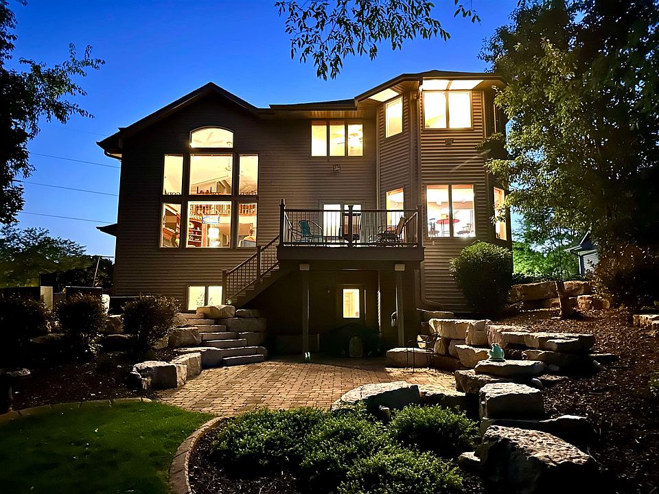 611 Glenview Ave, Combined Locks, WI 54113 MLS 50280186 Zillow