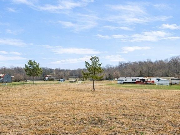 4th image of 1662 Harpo Rd