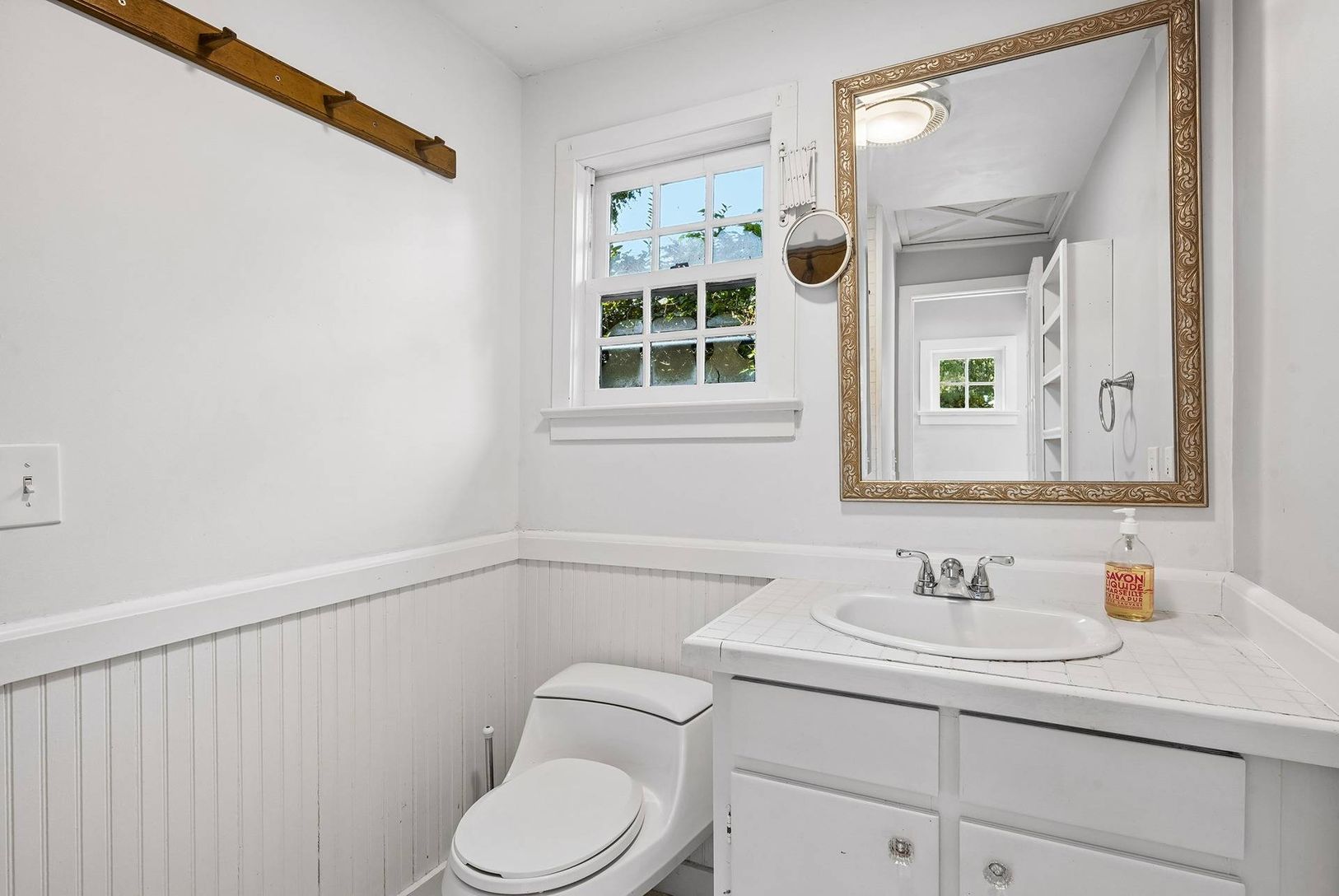  full bath in Cottage 