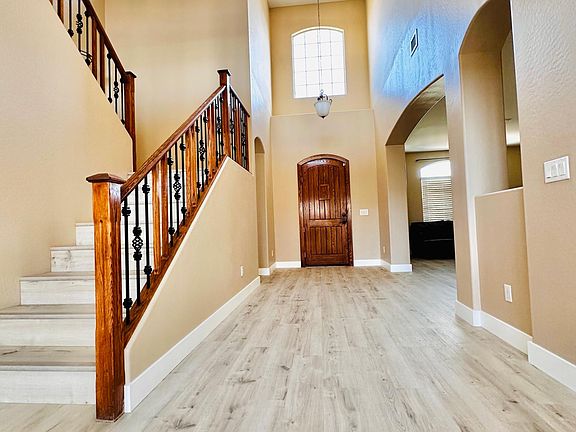 4th image of 10572 W Melinda Ln