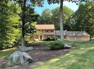 45 Old Kings Rd, Avon, CT 06001