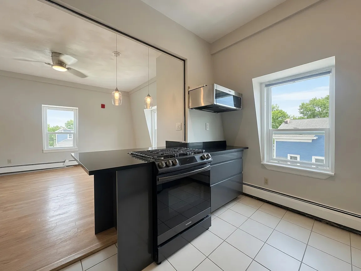 253 Federal St — Photo 4