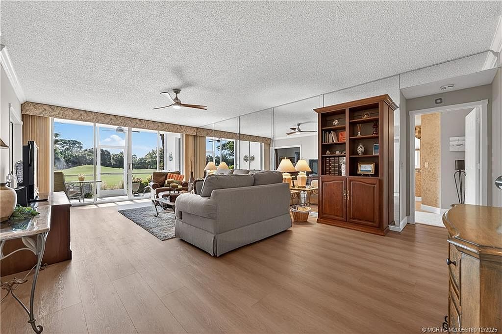 12437 NW Harbour Ridge Blvd #3-7