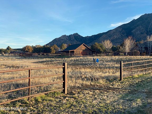 5th image of 8935 N Callahan Rd